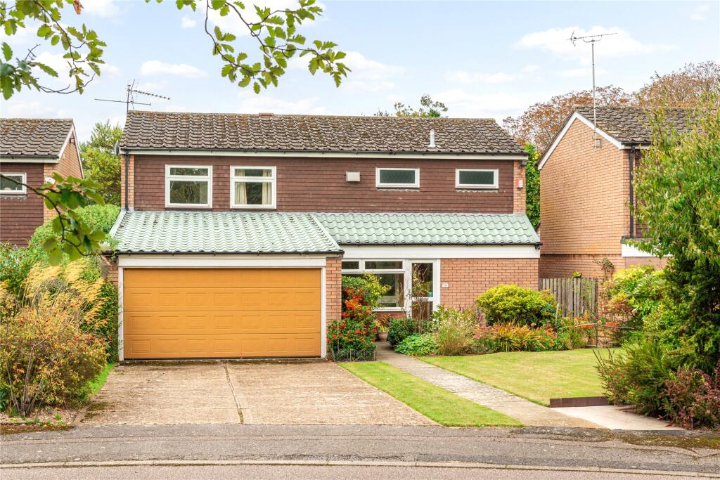 Main image of property: Broadcroft, Letchworth Garden City, Hertfordshire, SG6