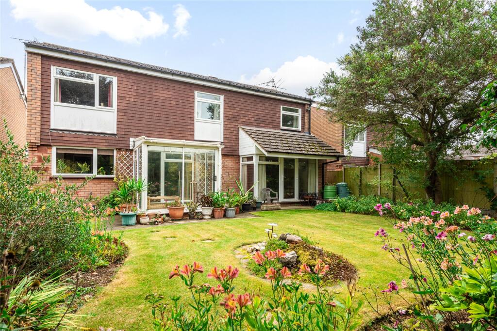 Main image of property: Broadcroft, Letchworth Garden City, Hertfordshire, SG6
