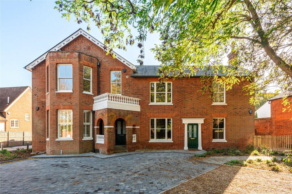 Main image of property: Gosmore Ley Close, Gosmore, Hitchin, Hertfordshire, SG4