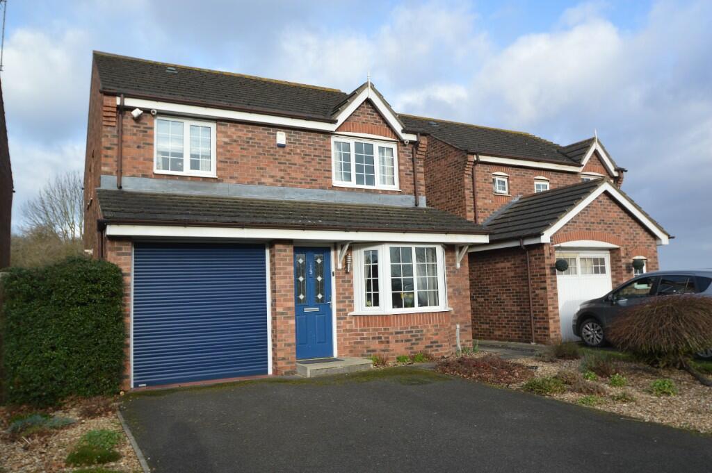 4 bedroom detached house for sale in 19 River Bank Close, Keadby, DN17