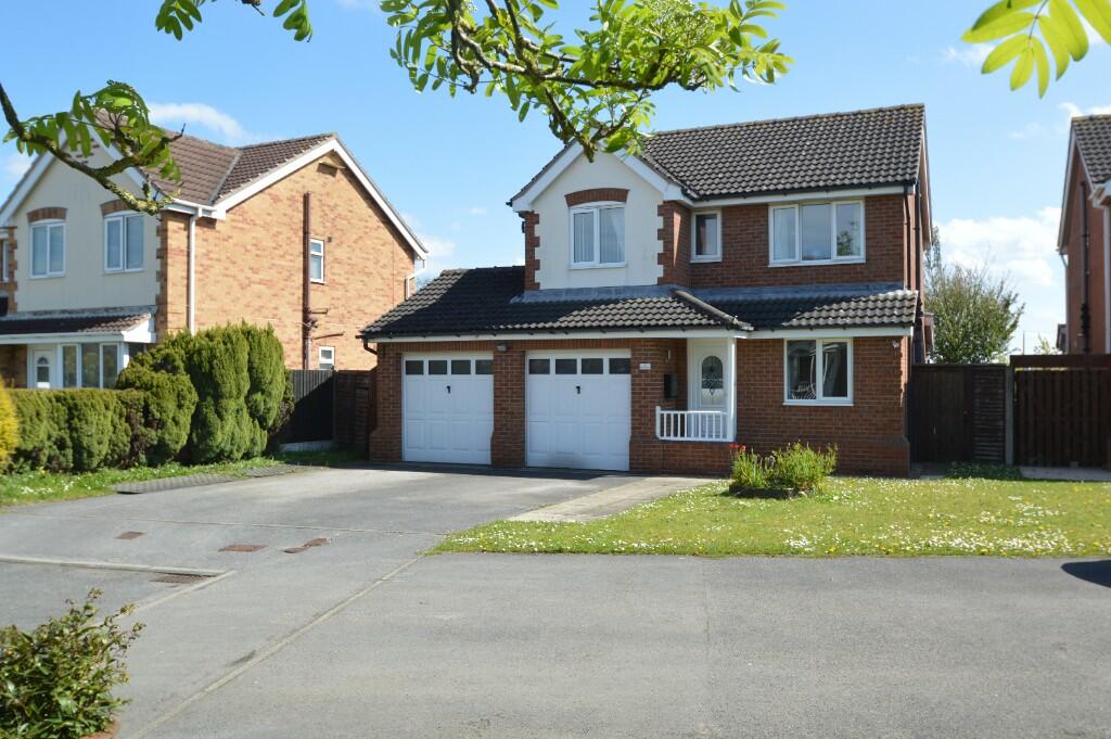 4 bedroom detached house for sale in 26 Park Avenue, Crowle, DN17 4HT, DN17