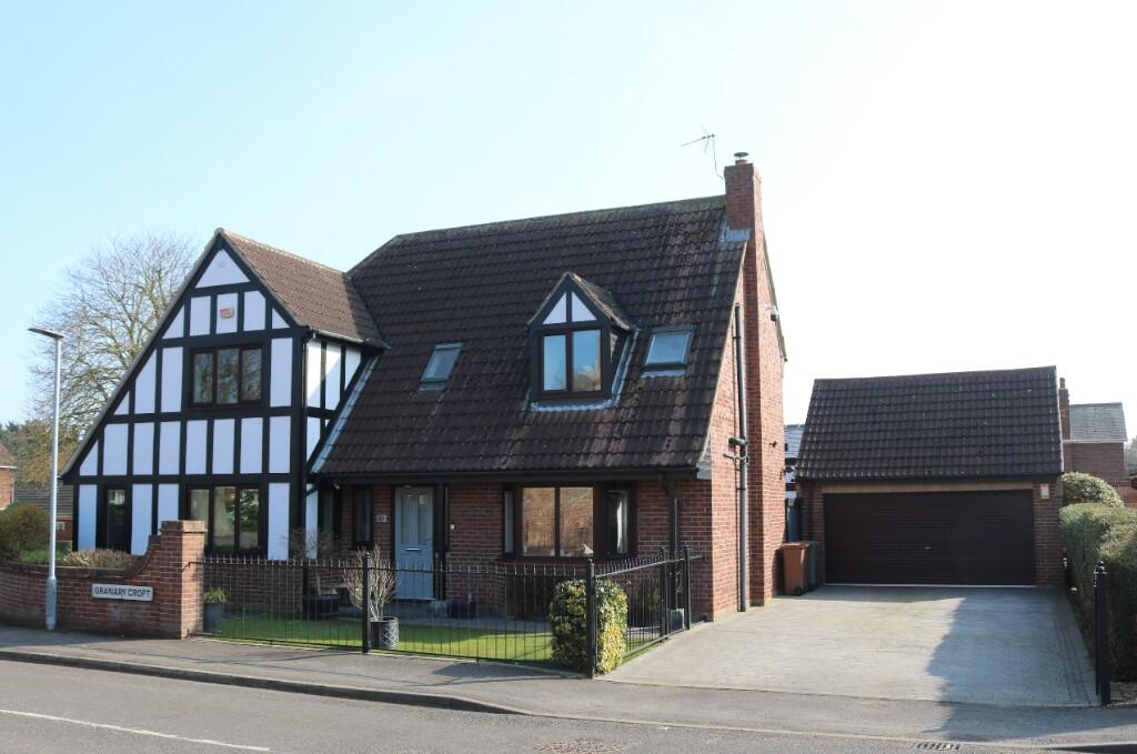 Main image of property: 1a Granary Croft, Haxey, DN9 2JZ