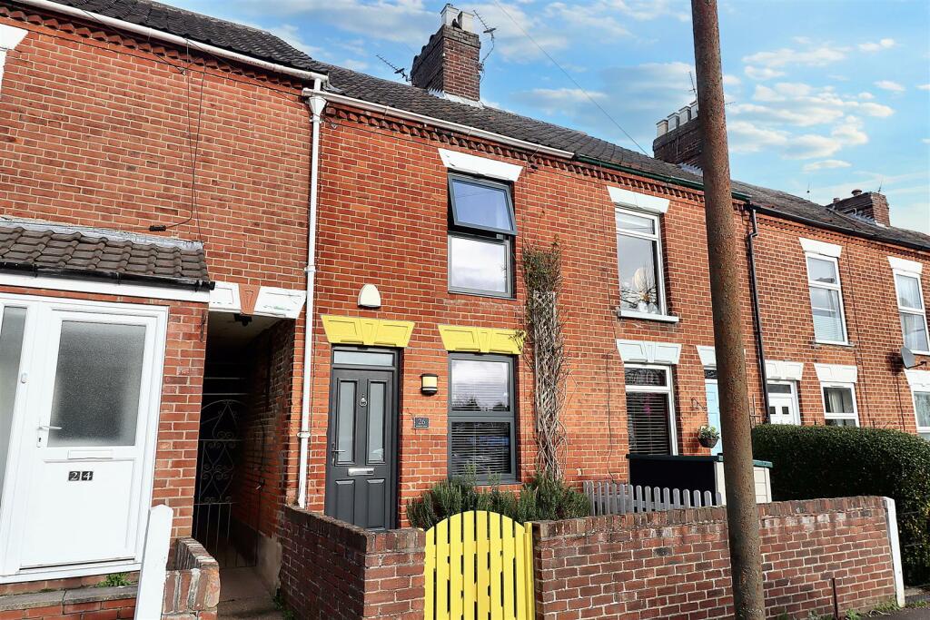 2 bedroom terraced house for sale in Rosebery Road, Norwich, NR3