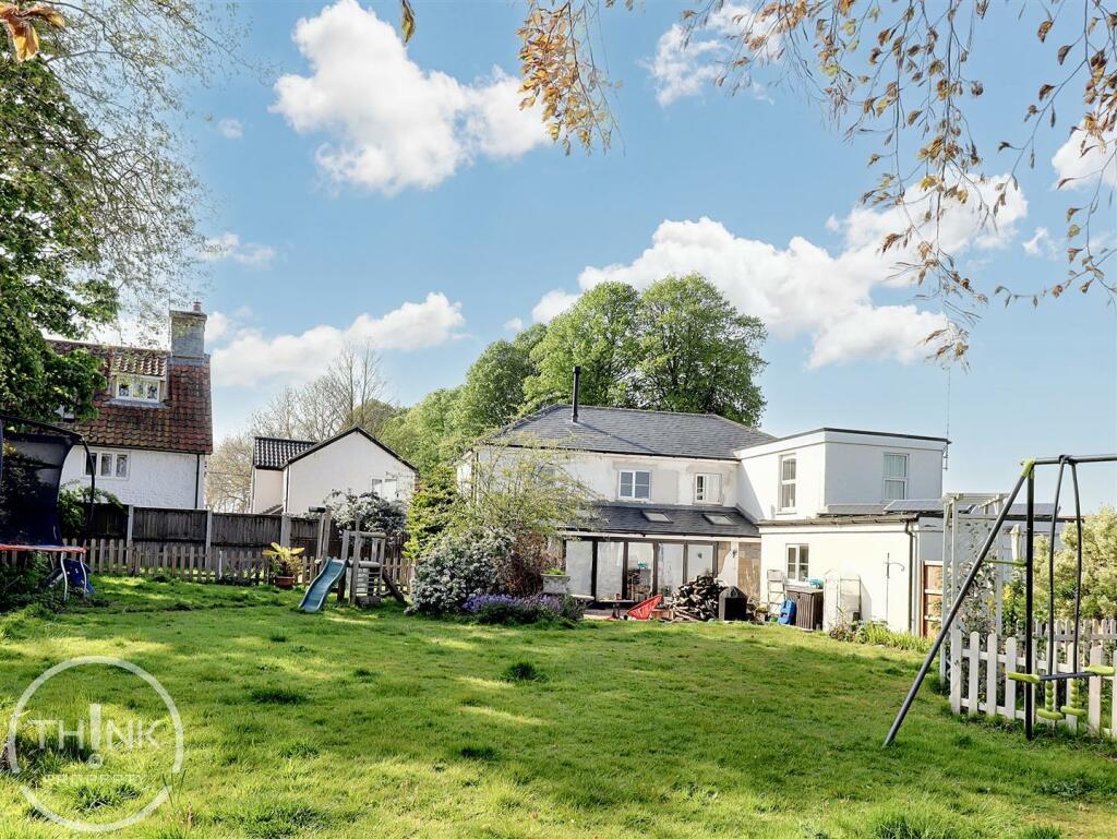 7 bedroom detached house for sale in The Street, Costessey, Norwich, NR8