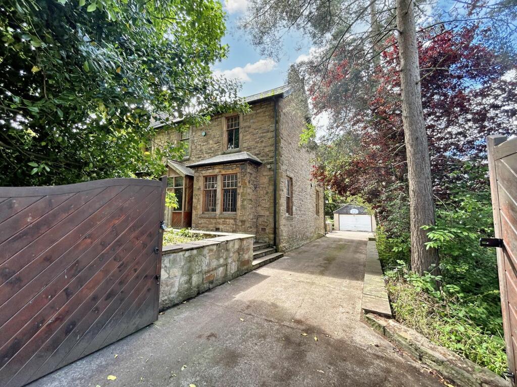 4 bedroom semidetached house for sale in Lambton Avenue, Whickham