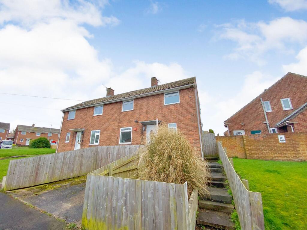 Main image of property: Neill Drive, Sunniside, Newcastle upon Tyne, Tyne and Wear, NE16 5PB