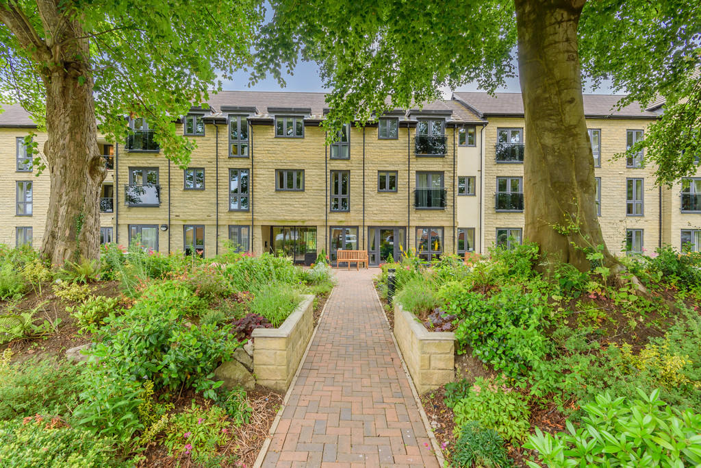 Main image of property: Apartment 29 Keerford View, 152 Lancaster Road, Carnforth, Lancashire, LA5 9EE