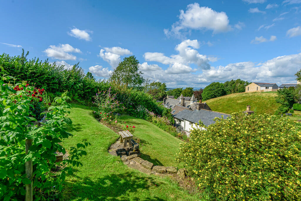 4 bedroom detached house for sale in Lamond Cottage, Over Kellet