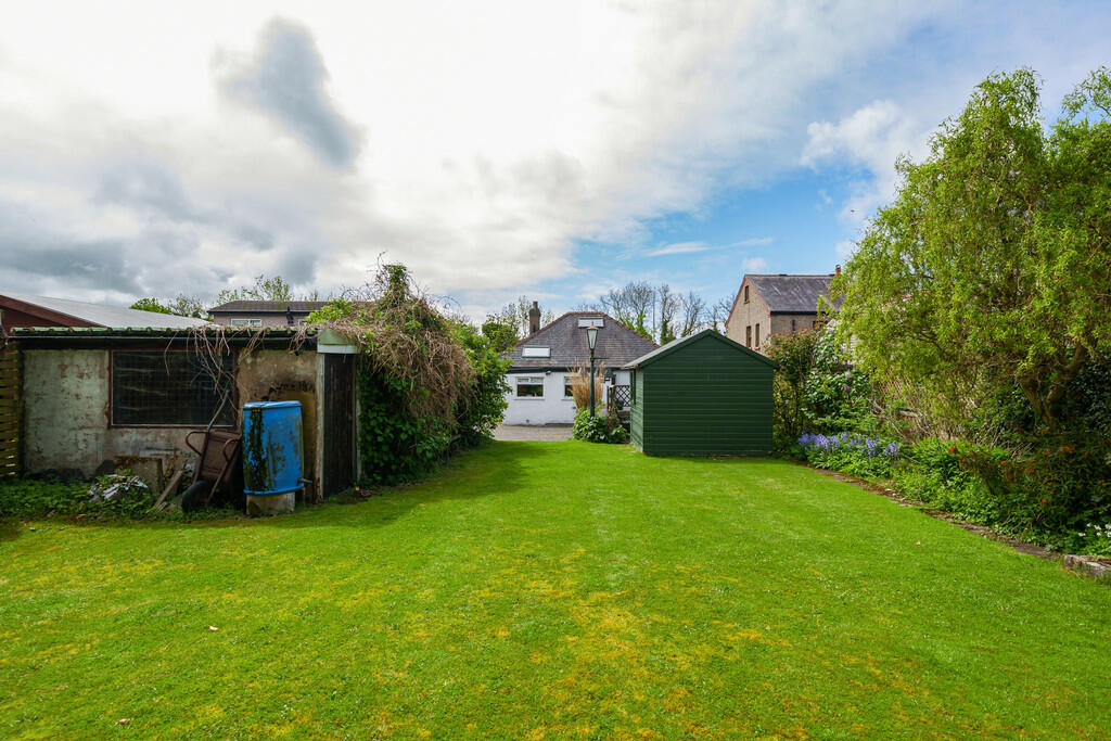 2 bedroom detached bungalow for sale in 27 Kellet Road, Carnforth
