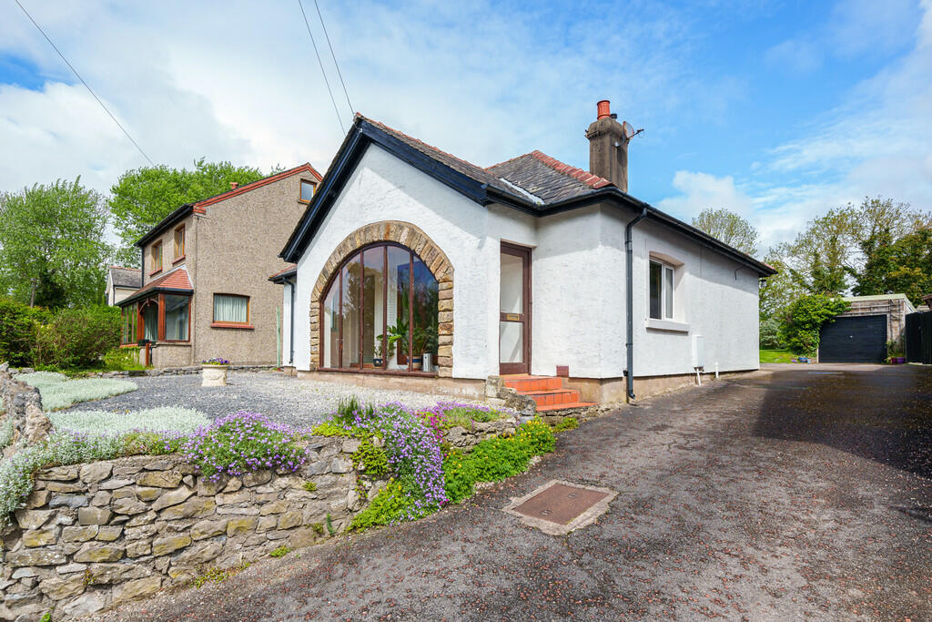 2 bedroom detached bungalow for sale in 27 Kellet Road, Carnforth