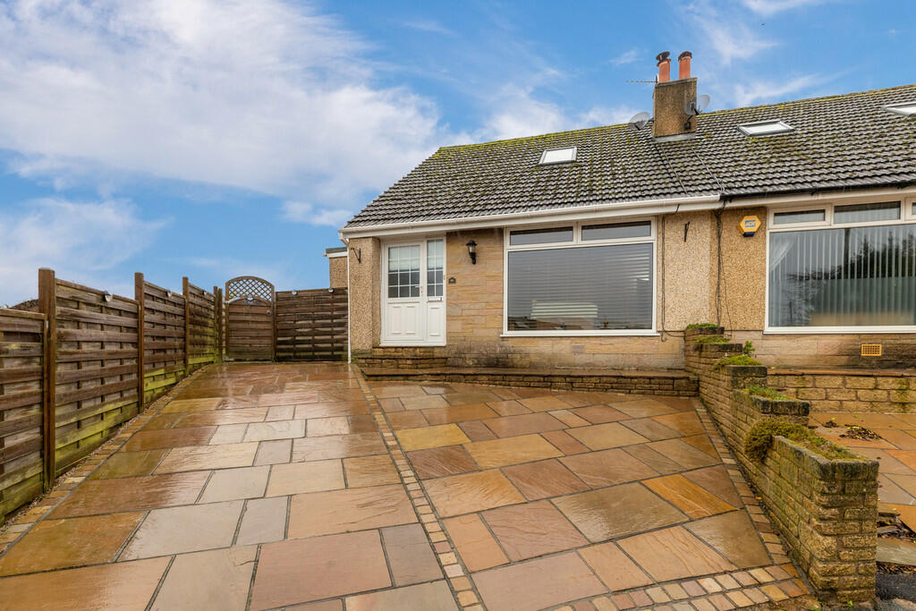 3 bedroom semidetached bungalow for sale in 46 Church Hill Avenue