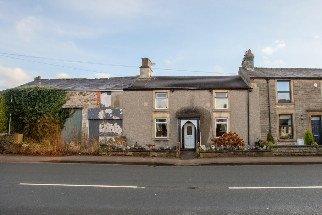 Main image of property: 43 Main Road, Bolton Le Sands, Carnforth, Lancashire, LA5 8DH