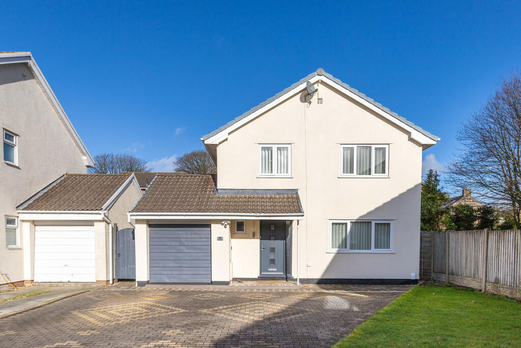 4 bedroom detached house for sale in 20 St. Austell Place, Carnforth