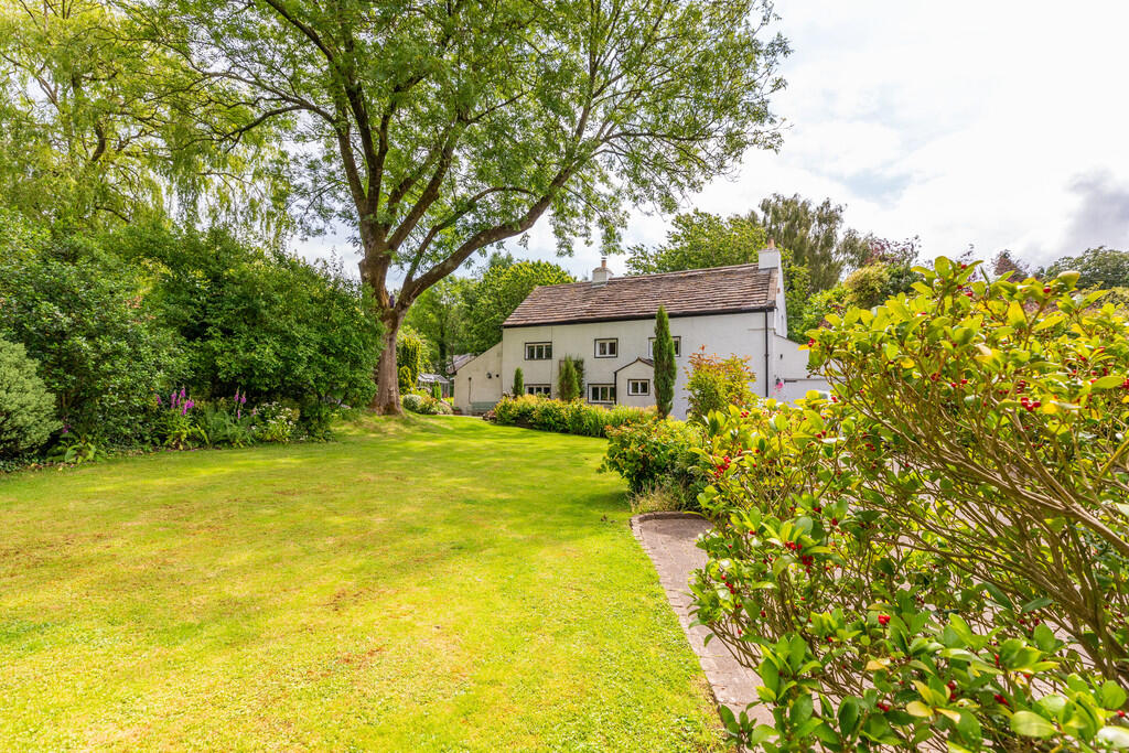 Main image of property: Moorside Cottage, Brookhouse, Lancashire, LA2 9JP