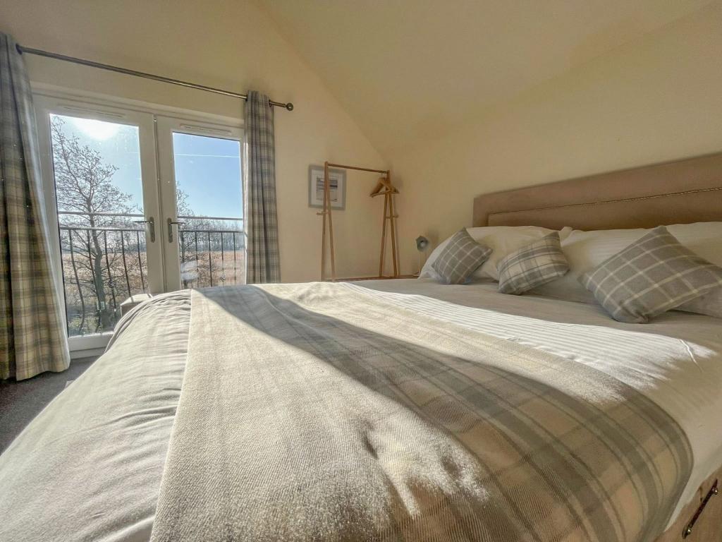 5 bedroom detached house for sale in Brigg Marina, Mill Lane, Brigg