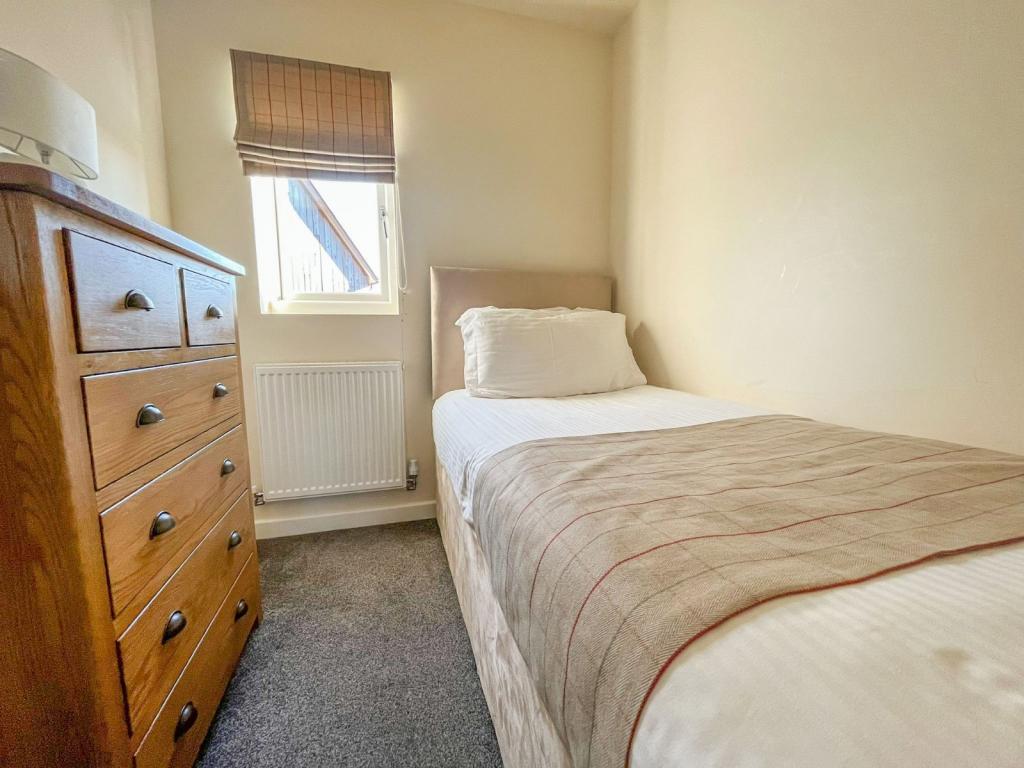 3 bedroom detached house for sale in Brigg Marina, Mill Lane, Brigg