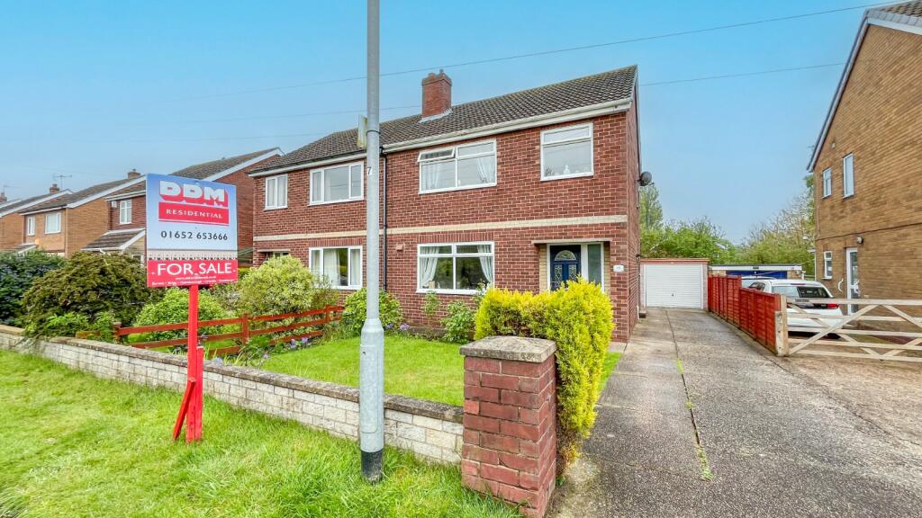 3 bedroom semidetached house for sale in Silversides Lane, Scawby