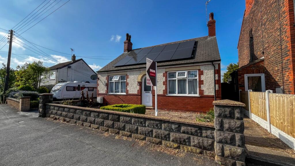 Main image of property: High Street, Broughton, Brigg, DN20