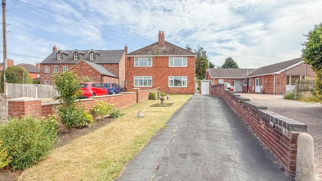 Main image of property: Brigg Road, Broughton, Brigg, North Lincolnshire, DN20