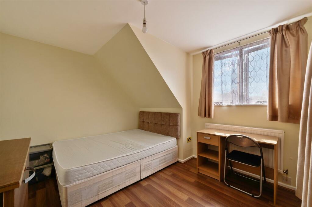Additional property image - Heathfield Drive, Mitcham