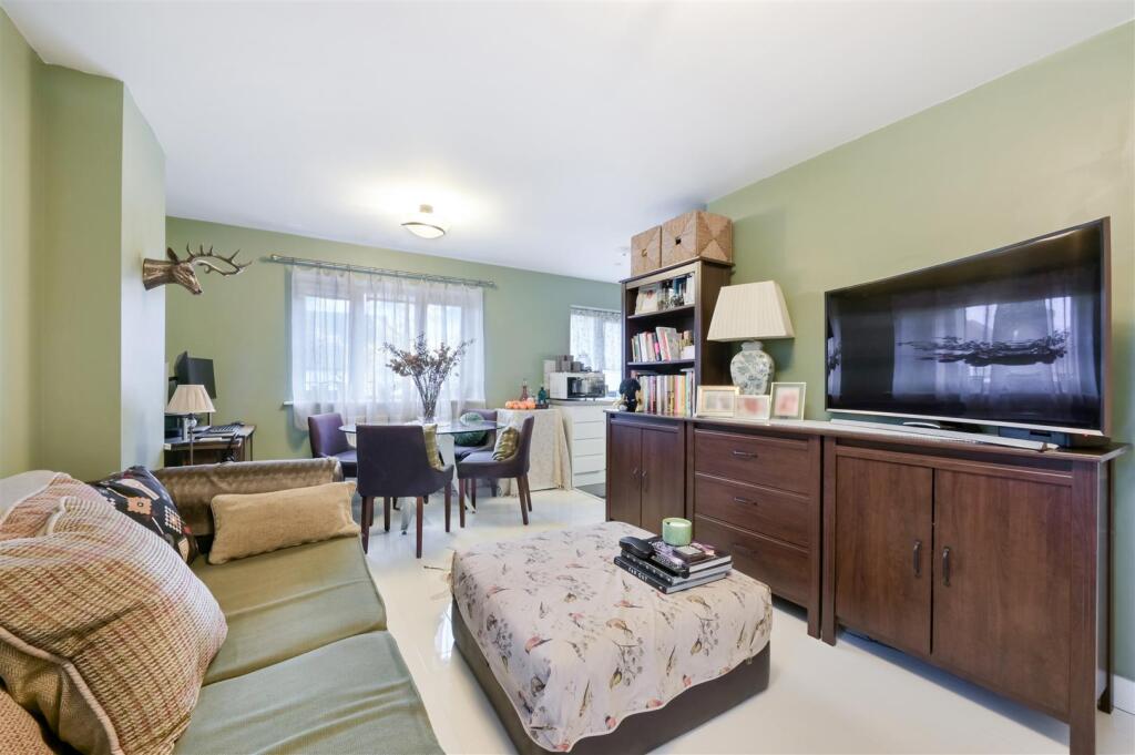 Main image of property: London Road, Mitcham