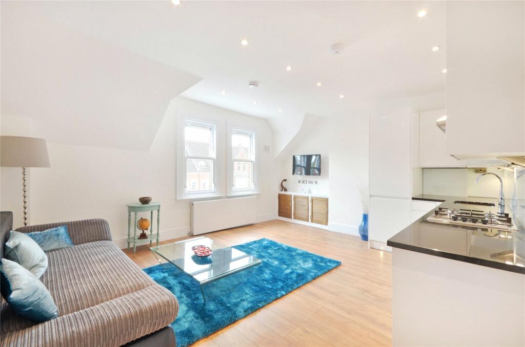 1 bedroom flat for rent in Callcott Road, Brondesbury, NW6