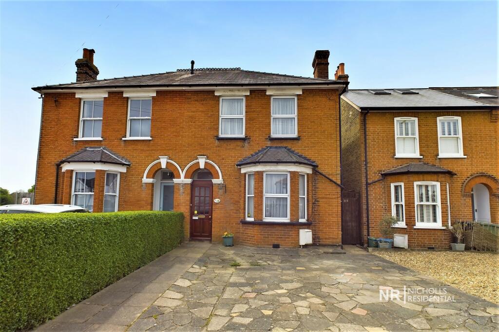 3 bedroom semidetached house for sale in Chessington Road, West Ewell