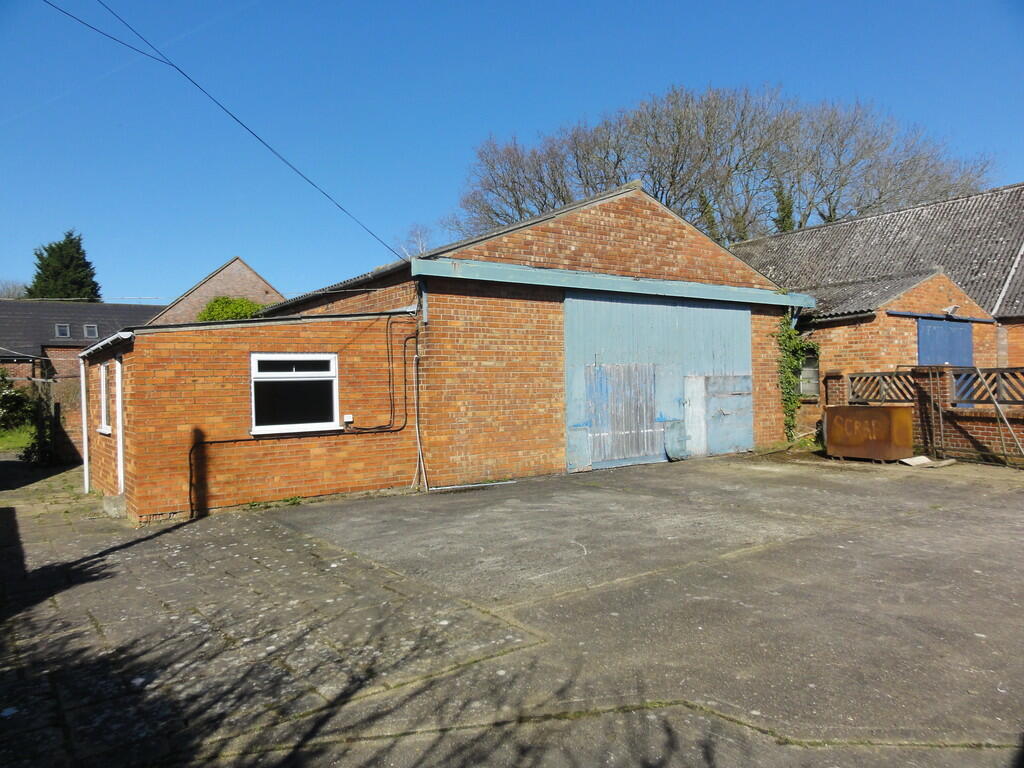 2 bedroom detached bungalow for sale in Sandholme Road, Gilberdyke,HU15