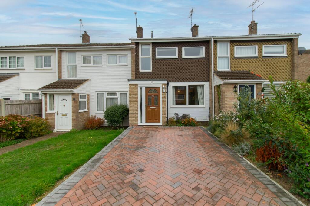 Main image of property: Robins Grove Crescent, Yateley, GU46