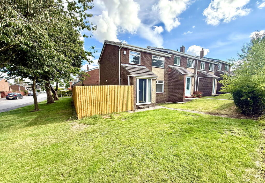 Main image of property: Chapel Field Lane, Penistone, S36 6FS