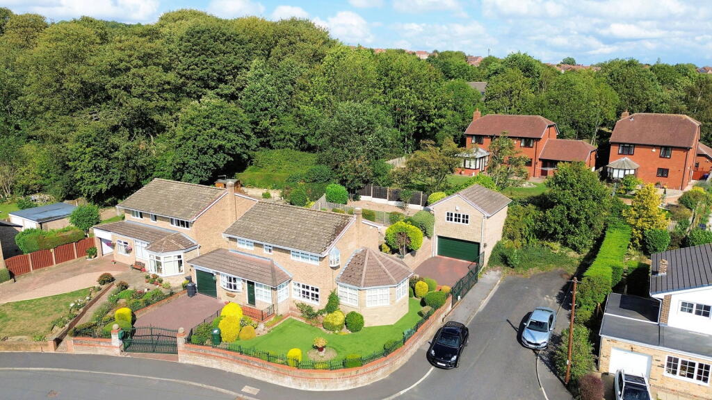Main image of property: Oaks Farm Drive, Darton, Barnsley, S75 5BZ