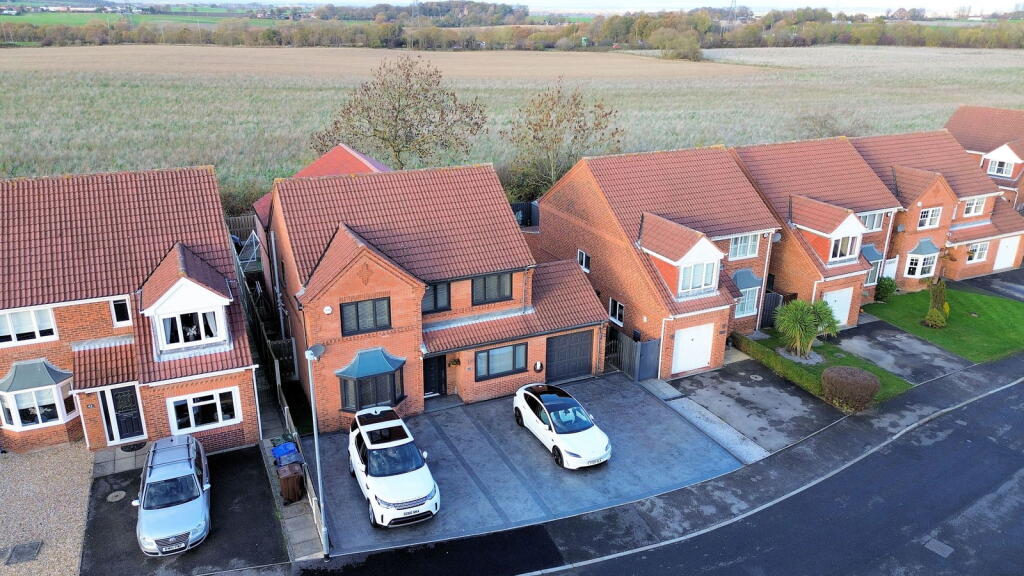 Main image of property: Norwood Drive, Brierley, Barnsley, S72 9EG