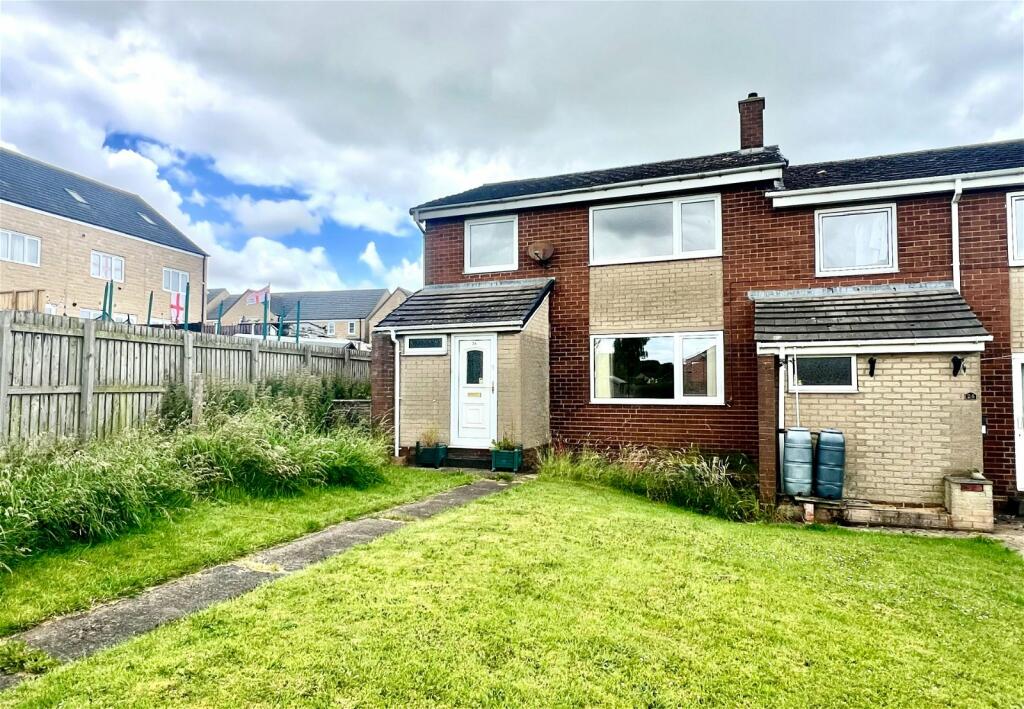 Main image of property: Chapel Field Lane, Penistone, Sheffield, S36 6FS