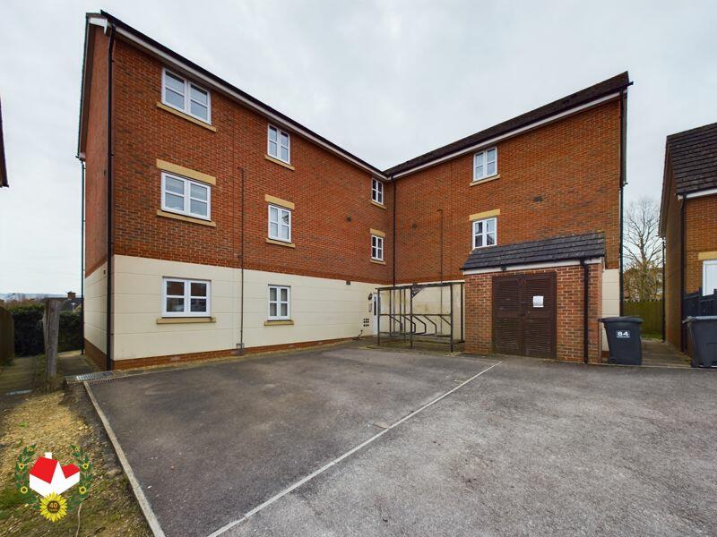 2 bedroom apartment for sale in Boughton Way, Coney Hill, Gloucester, GL4 4PG, GL4