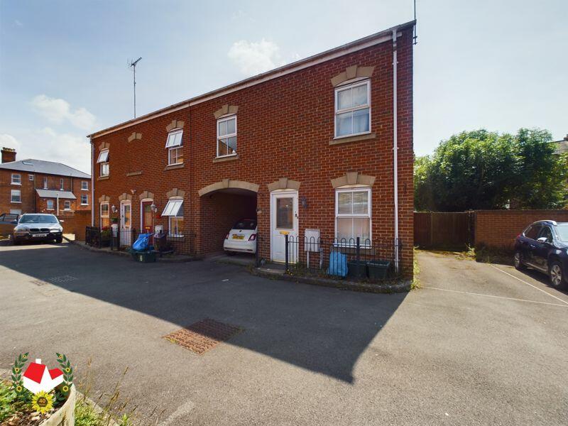 Main image of property: Chillingworth Mews, Gloucester