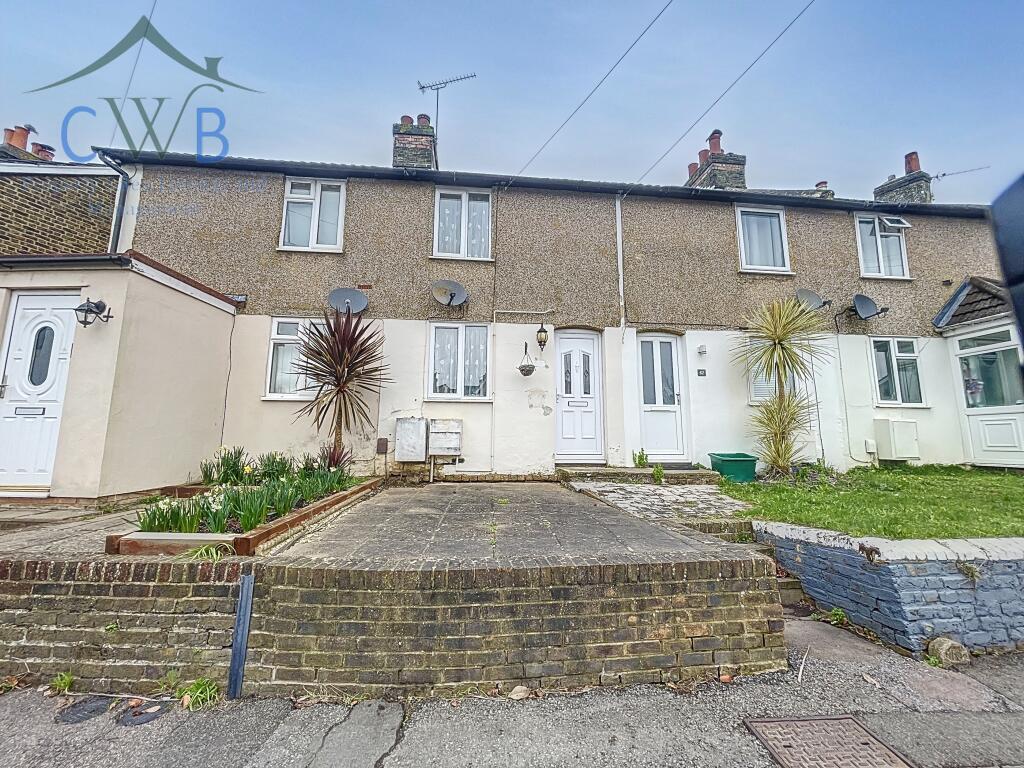 2 bedroom terraced house for sale in Birling Road, Snodland, ME6