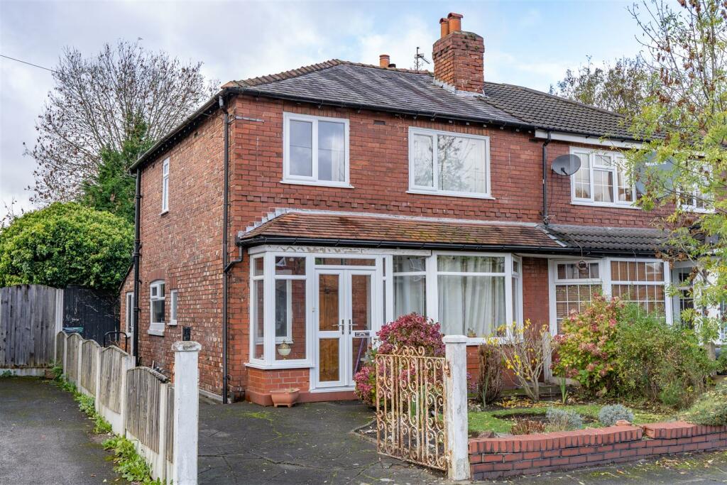 3 bedroom semidetached house for sale in Wyverne Road, Chorlton, M21