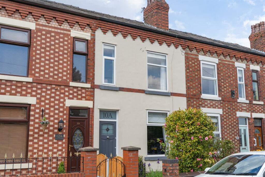 3 bedroom terraced house for sale in Patterdale Road, Northenden, M22