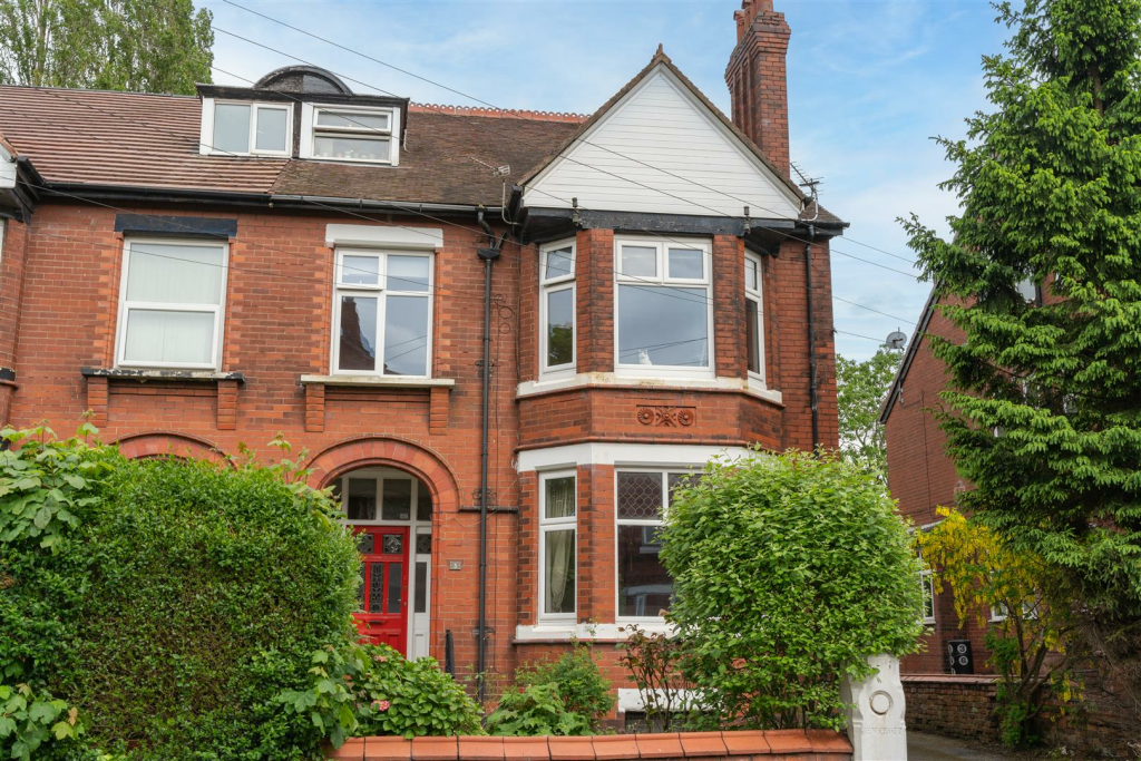 2 bedroom apartment for sale in Athol Road, Whalley Range, M16