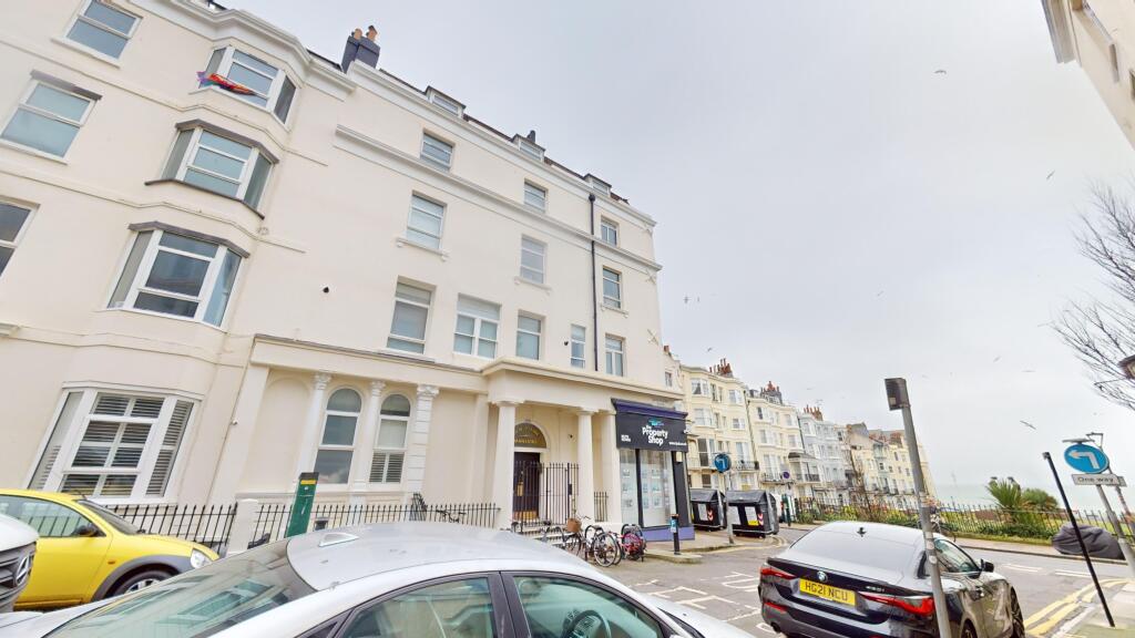 1 bedroom flat for sale in Devonshire Place, Kemptown, Brighton, BN2