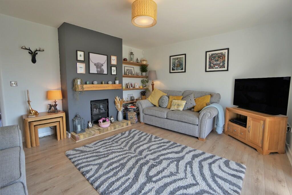 4 bedroom detached bungalow for sale in Monkton Road, Minster, Ramsgate