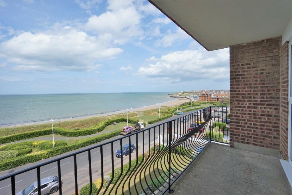 2 bedroom apartment for sale in Sea Road, WestgateOnSea, Kent, CT8
