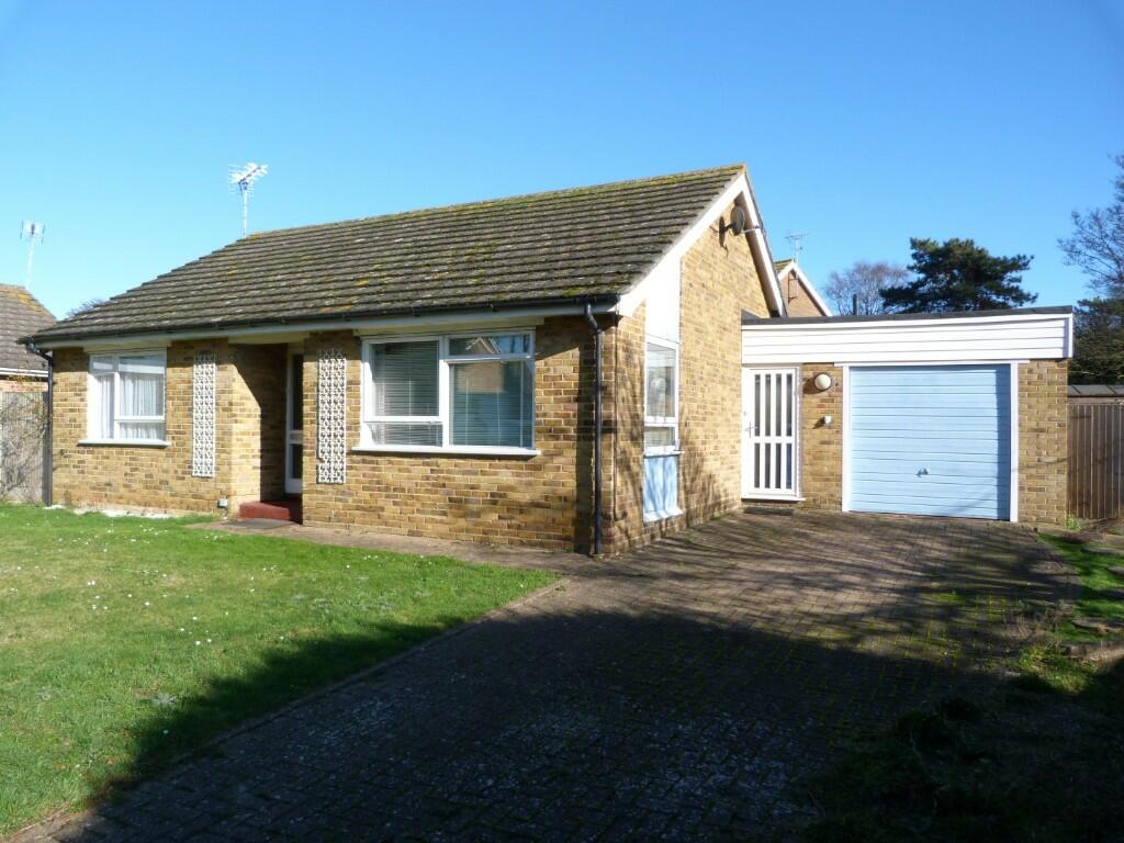 2 bedroom detached bungalow for sale in The Paddocks, Broadstairs, Kent, CT10