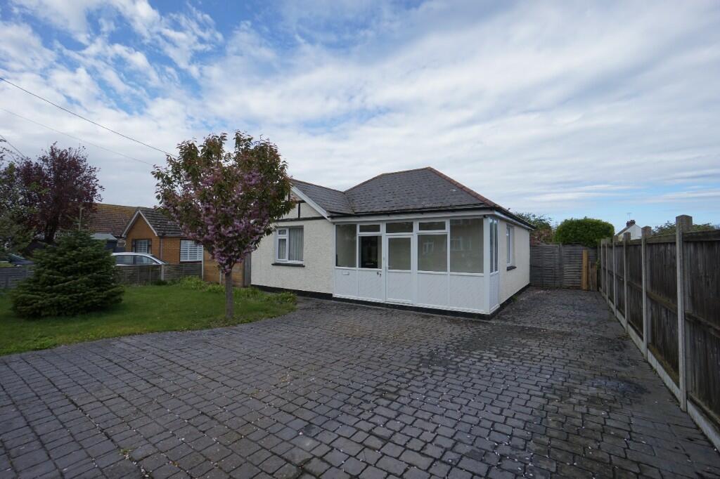 2 bedroom detached bungalow for sale in Quex View Road, Birchington