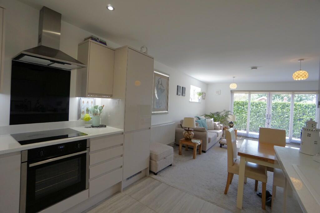 Additional property image - Beach Avenue, Birchington, Kent, CT7