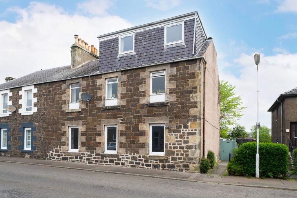 3 bedroom flat for sale in Elizabeth Street, Tayport, DD6