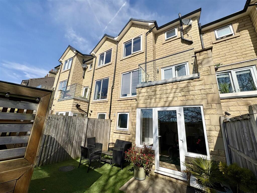 Main image of property: The Mews, Sunnybank Road, Brighouse