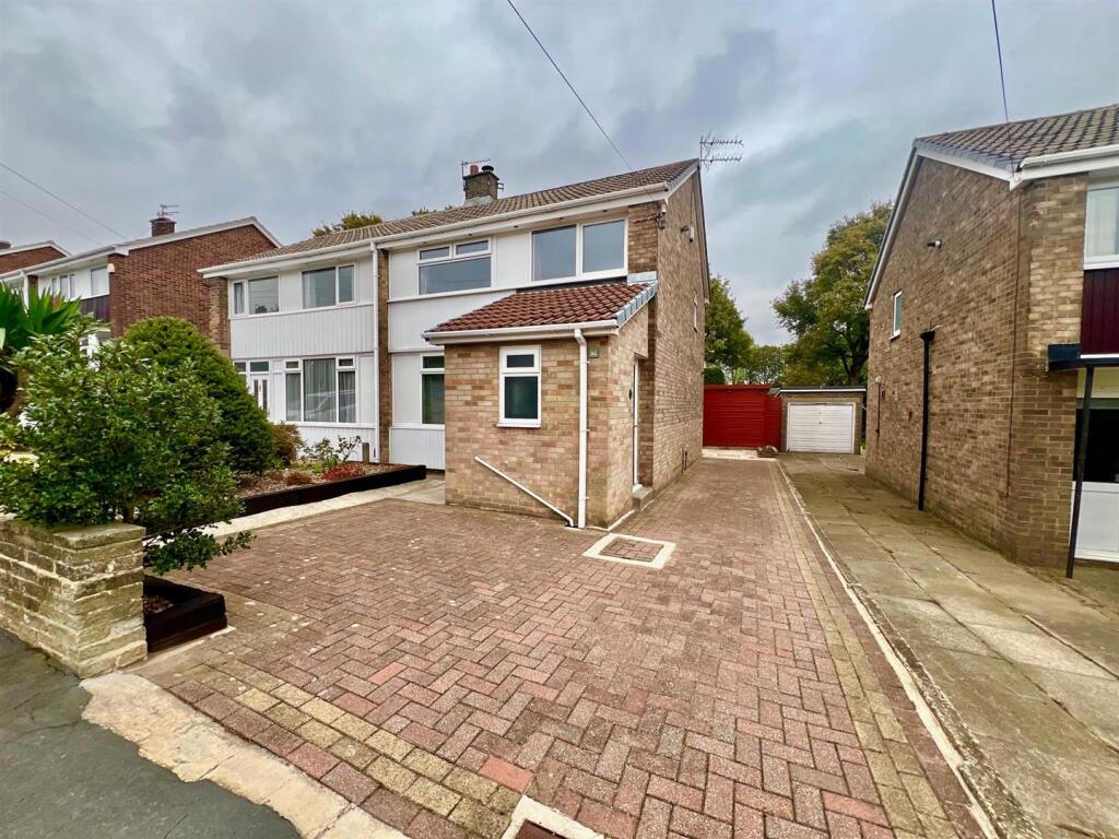 Main image of property: The Drive, Halifax