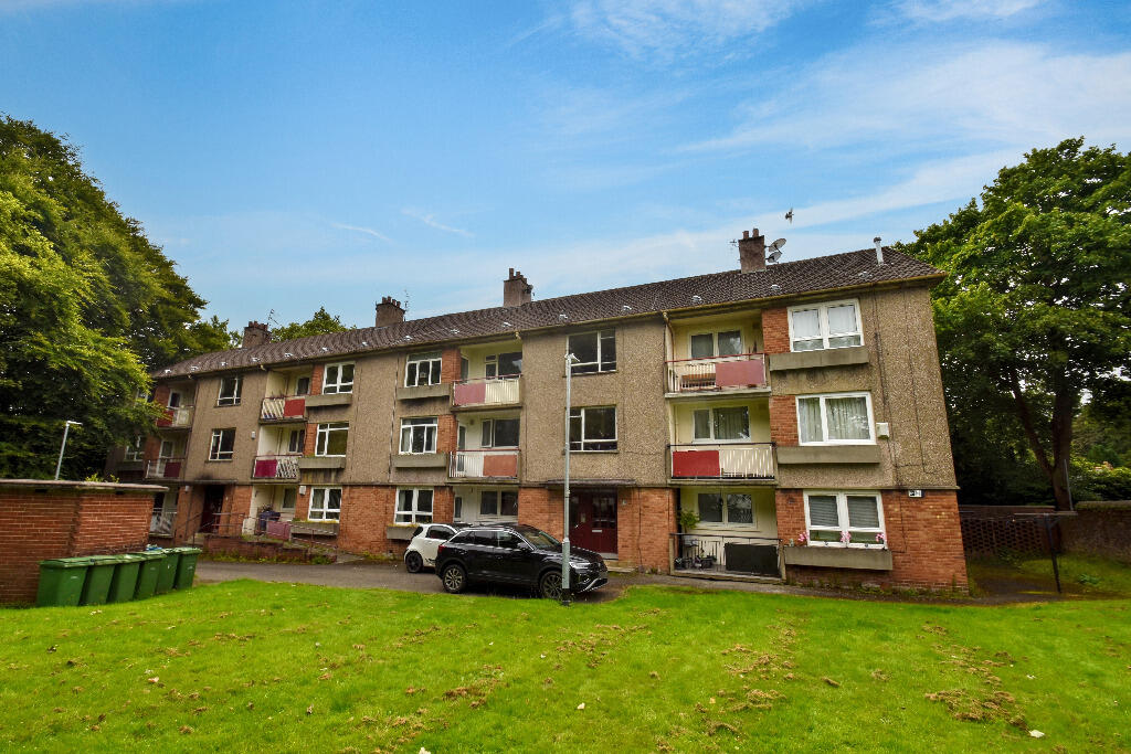 Main image of property: Cairnhill Circus, Cairnhill, Glasgow, G52 3NJ