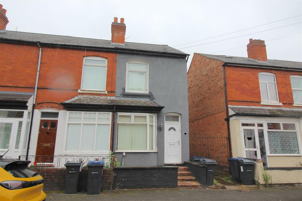 2 bedroom end of terrace house for sale in Wroxton Road, Yardley